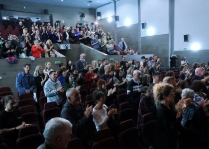 Zilele Teatrului „Matei Vișniec” – Recenzie #DAY8: O ultimă zi sub semnul dorului și al acordurilor magice din muzica de teatru