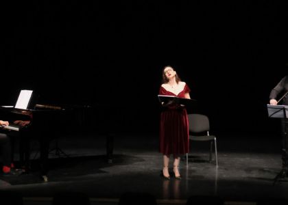 Zilele Teatrului „Matei Vișniec” – Recenzie #DAY8: O ultimă zi sub semnul dorului și al acordurilor magice din muzica de teatru
