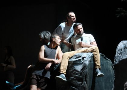 Succes internațional în Bulgaria: Teatrul Municipal „Matei Vișniec” Suceava a cucerit publicul din Stara Zagora la Festivalul NOS+