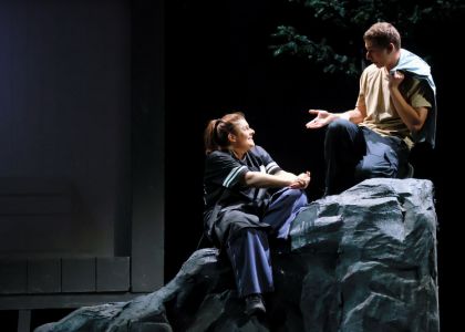 Succes internațional în Bulgaria: Teatrul Municipal „Matei Vișniec” Suceava a cucerit publicul din Stara Zagora la Festivalul NOS+