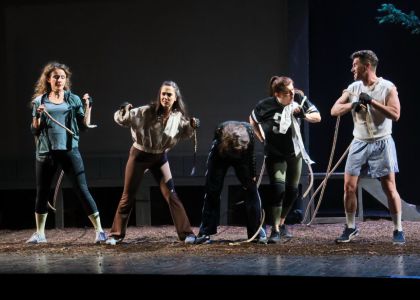Succes internațional în Bulgaria: Teatrul Municipal „Matei Vișniec” Suceava a cucerit publicul din Stara Zagora la Festivalul NOS+