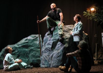 Succes internațional în Bulgaria: Teatrul Municipal „Matei Vișniec” Suceava a cucerit publicul din Stara Zagora la Festivalul NOS+