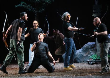 Succes internațional în Bulgaria: Teatrul Municipal „Matei Vișniec” Suceava a cucerit publicul din Stara Zagora la Festivalul NOS+