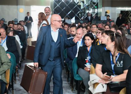 Teatrul Municipal „Matei Vișniec” Suceava, premiat în cadrul conferinței Bucovina InBusiness 4.0: Arta și antreprenoriatul, într-un dialog de succes