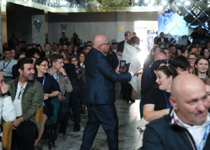 Teatrul Municipal „Matei Vișniec” Suceava, premiat în cadrul conferinței Bucovina InBusiness 4.0: Arta și antreprenoriatul, într-un dialog de succes